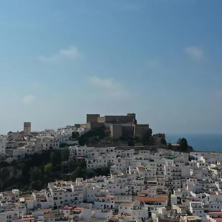 Vista Del Castillo *